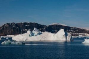 Photos-of-Antarctic-Icebergs-11 Photos-of-Antarctic-Icebergs-11