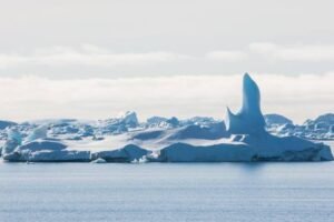 Photos-of-Antarctic-Icebergs-27 Photos-of-Antarctic-Icebergs-27