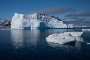 Photos-of-Antarctic-Icebergs-37 Photos-of-Antarctic-Icebergs-37