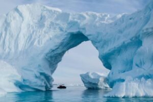 Photos-of-Antarctic-Icebergs-41 Photos-of-Antarctic-Icebergs-41
